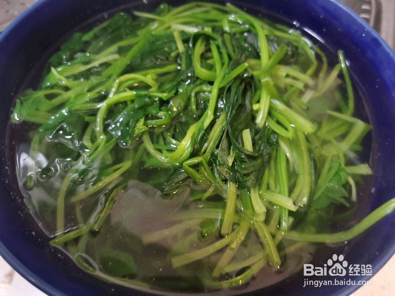 果仁菠菜的做法