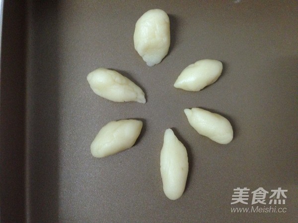 小乌龟豆沙菠萝包