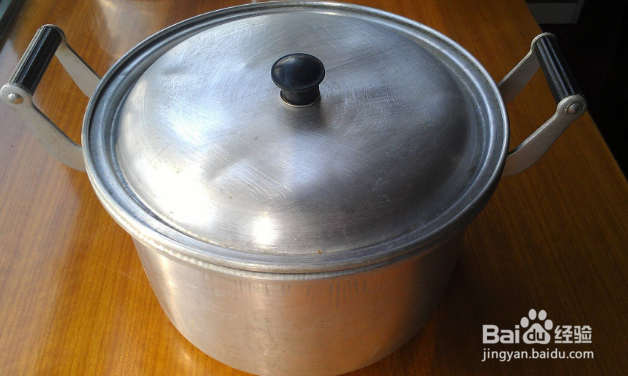 使用不锈钢餐具要注意哪些问题