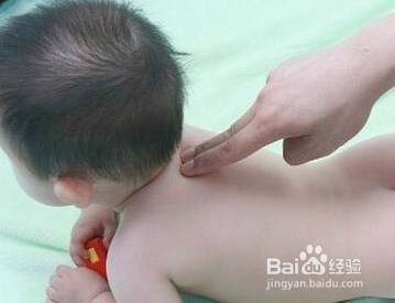 孩子容易生病怎么办－捏脊法给孩子保健