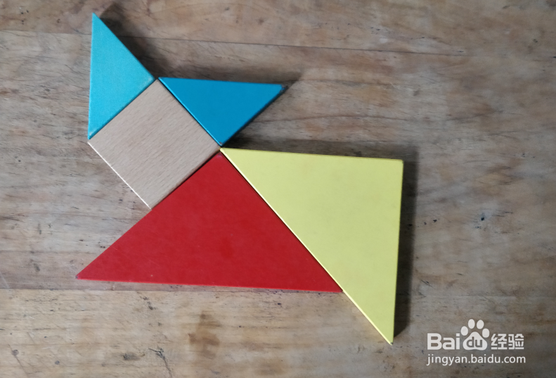 用七巧板怎样拼一只奔跑的小猫?