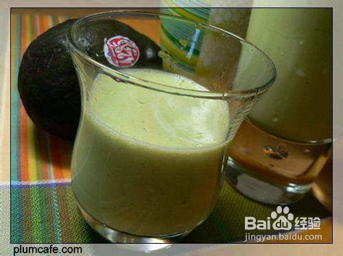 蜂蜜牛油果奶的做法