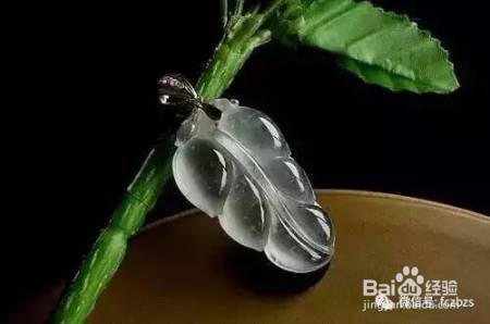 灵韵动人的翡翠叶子，让这个夏天的你美得与众不同