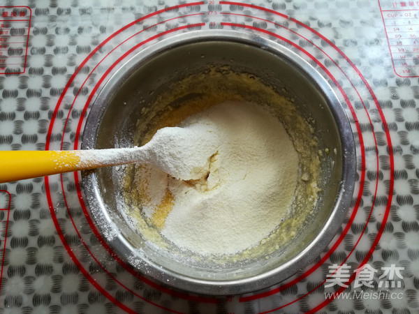 奶黄小餐包的做法