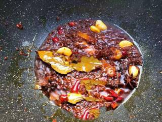 如何在家就能做一份新疆大盘鸡呢？