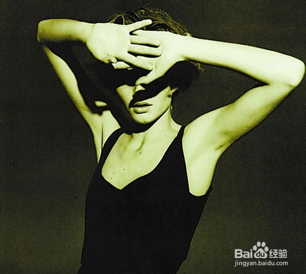 夏日选防晒霜要注意三个方面