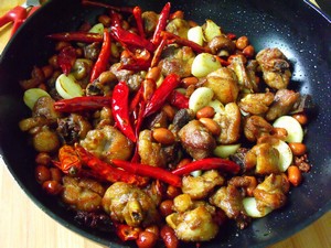 辣子鸡做法美食