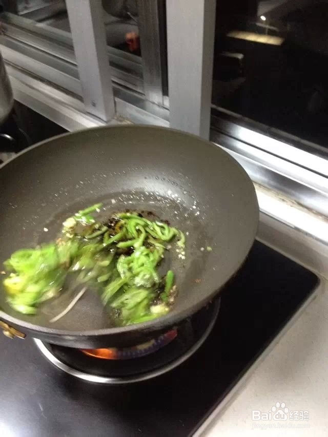 简单的下饭菜 尖椒茄子