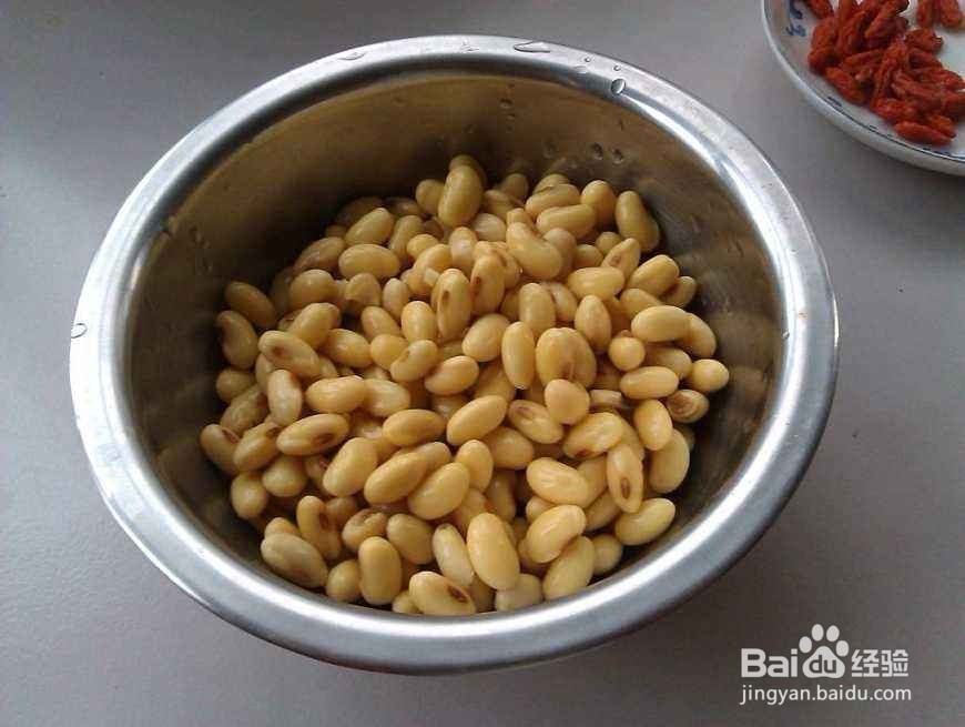 可降压汤羹之黄豆排骨汤