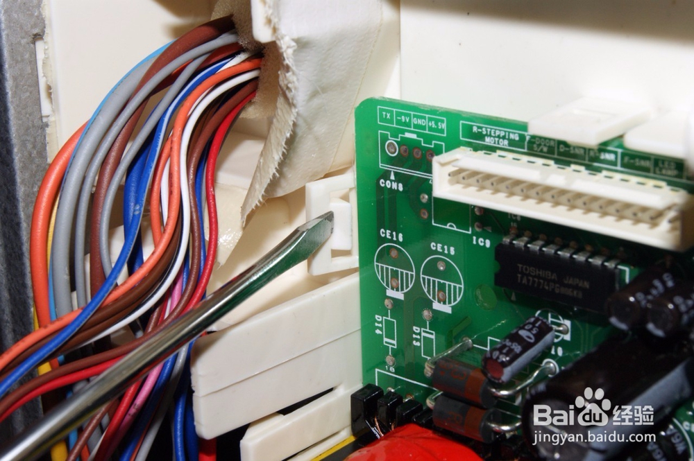 更换GE对开门冰箱主控板WR49X10152-通用电气