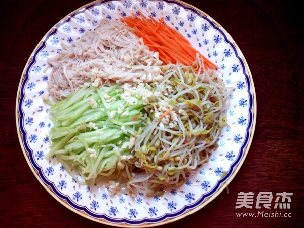 肉酱拌凉菜的做法