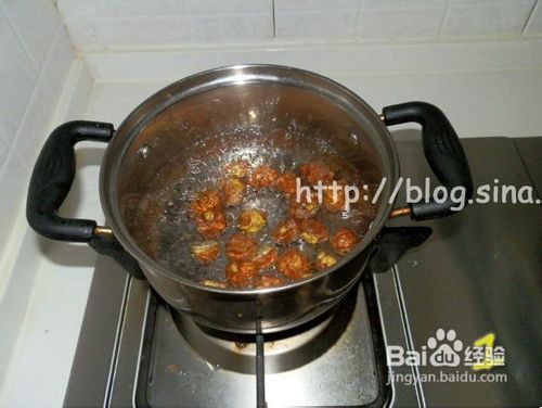 春季一道不可不尝的养生菜——栗子木耳烧鸡