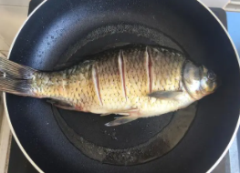 如何做萝卜丝鲫鱼汤