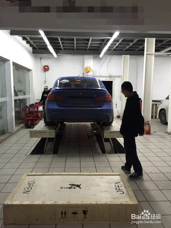 宝马F30 3系改装T-REX排气，手机WIFI控制