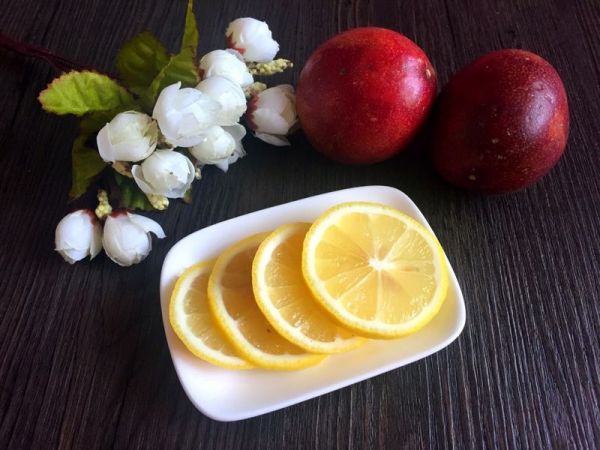 柠香百香果蜂蜜饮