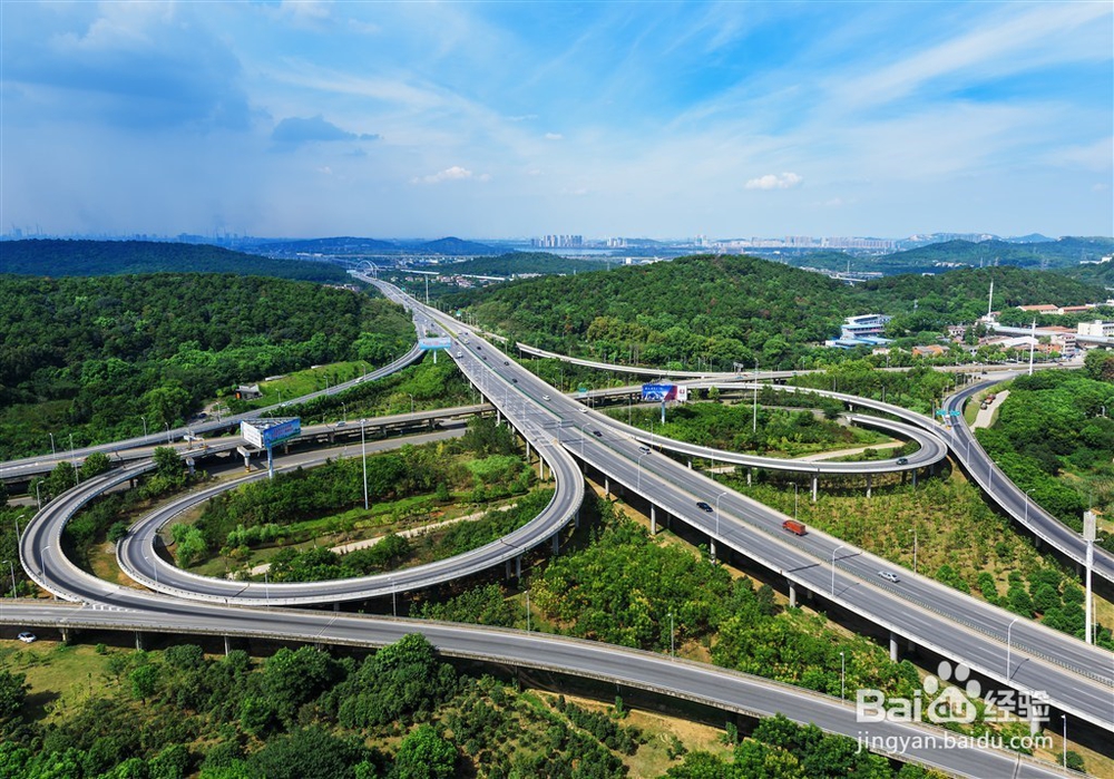 新手开车上高速需要注意什么