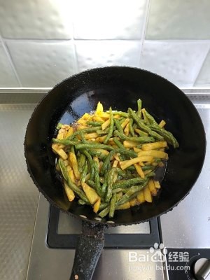 豆角炖土豆条