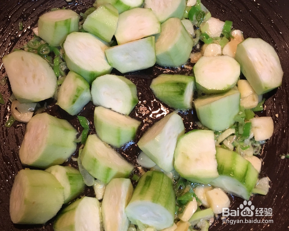 姐姐为我做的丝瓜油面筋