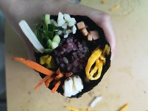 如何做花朵寿司海苔卷