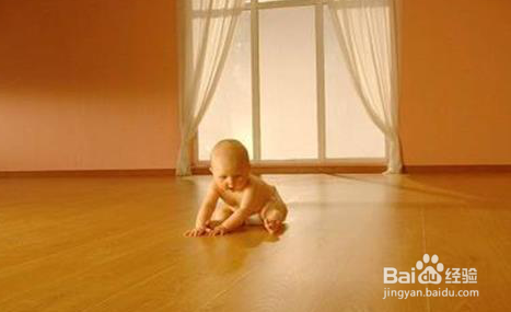 看看是如何除地板甲醛的!