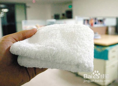 如何给手机消毒？