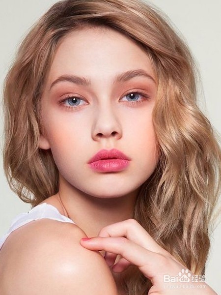 长脸妹子跟我学搭发型:这些修颜发型值得拥有