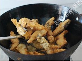 家常菜-鱼炖豆腐的做法