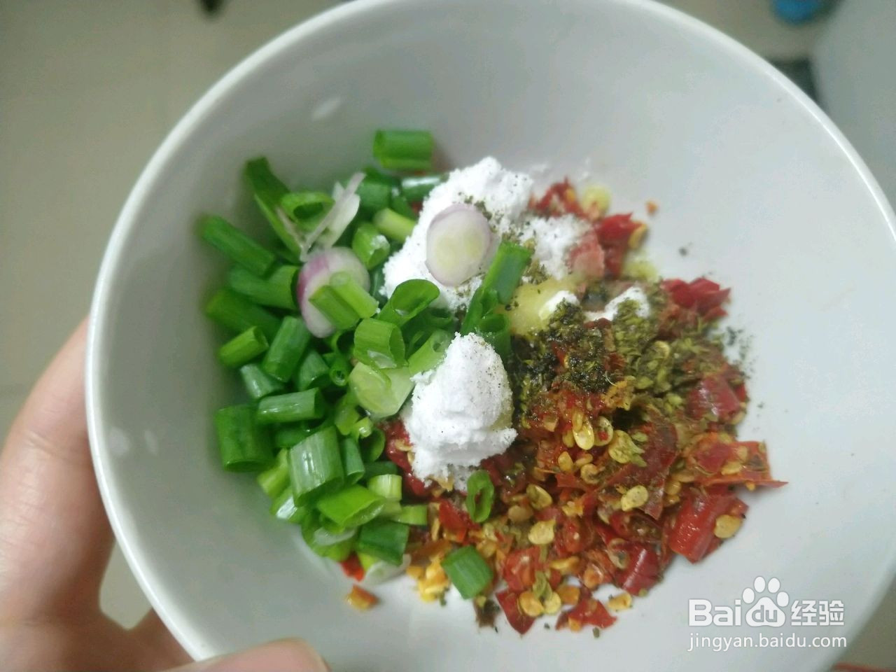 苦藠炖猪肚的做法