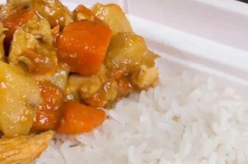 冲泡饭和自热饭有什么区别