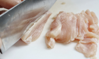 三椒杏鲍菇炒鸡胸肉