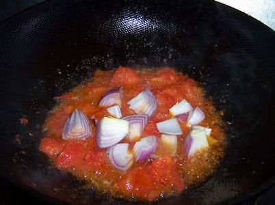 红萝卜和西红柿牛肉能一起吃吗