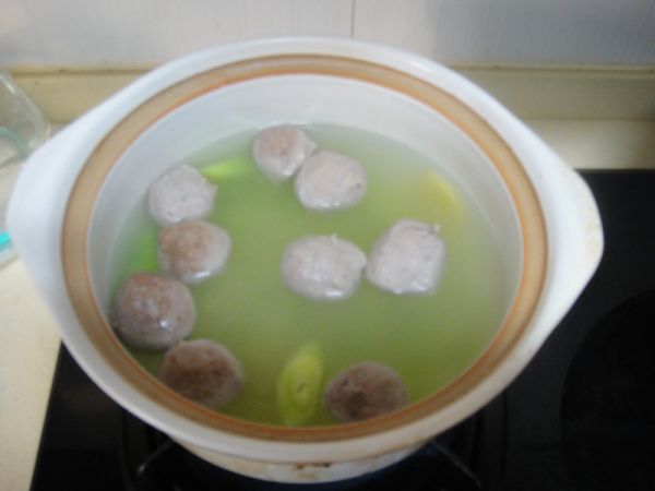 菌菇莴笋牛肉丸汤