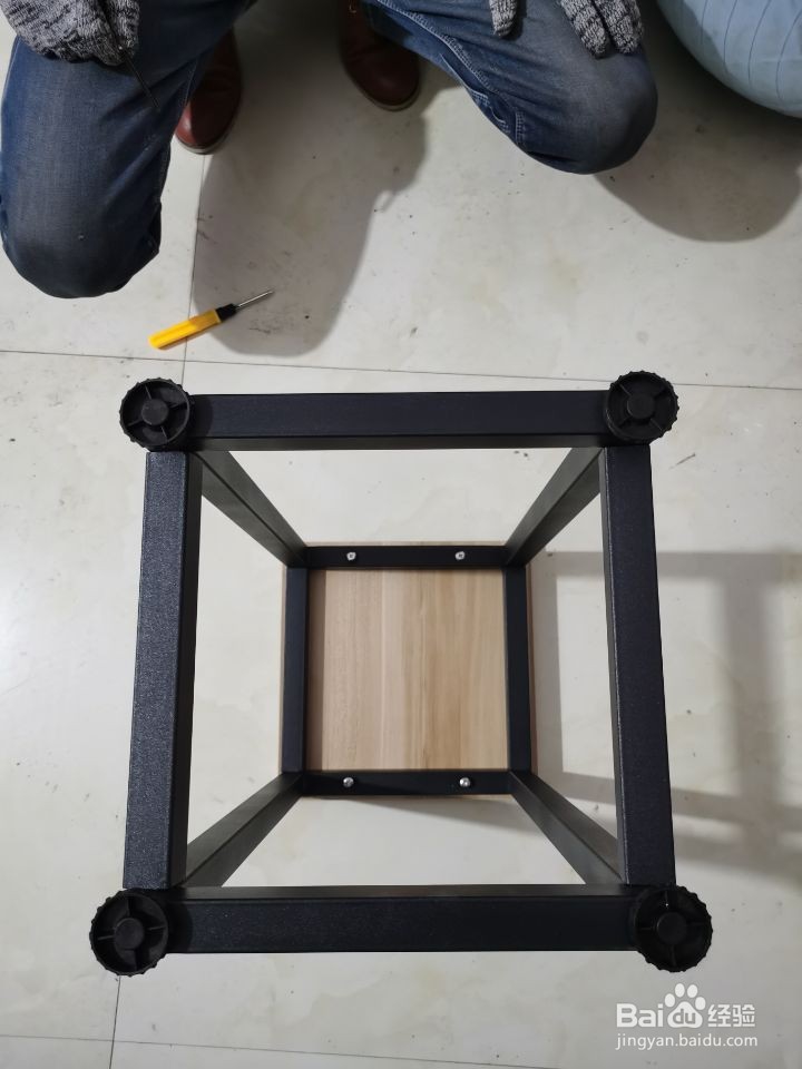 小高台展示凳安装教程