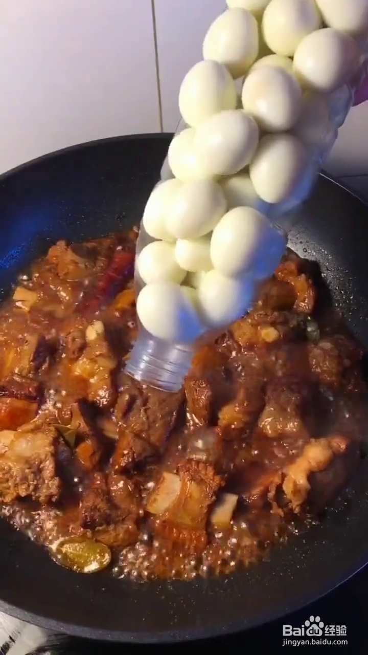 如何制作好吃的鹌鹑蛋烧排骨
