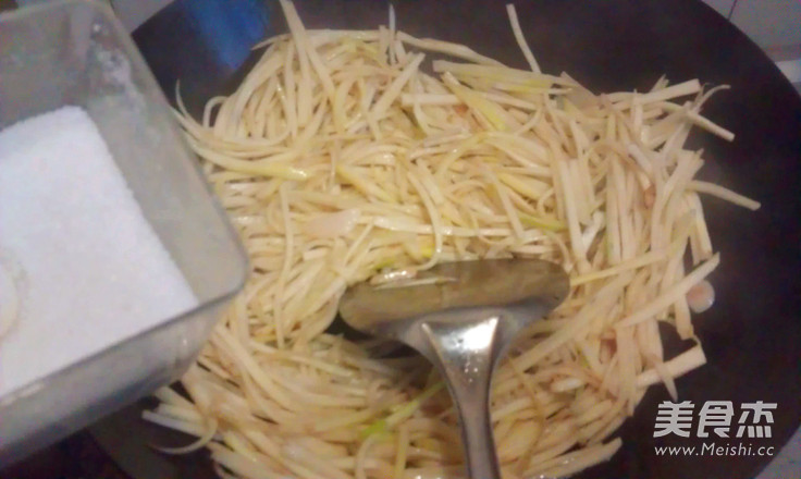茭笋炒牛肉丝