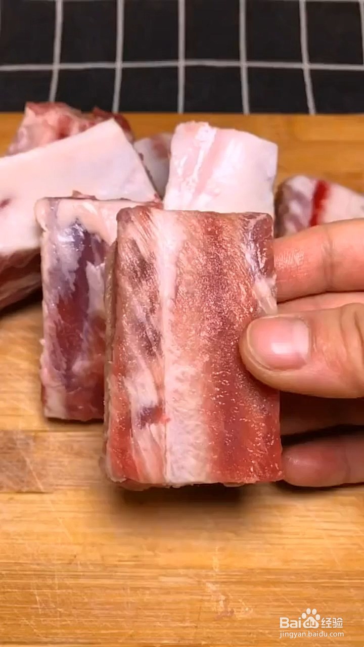 如何制作莲藕排骨汤