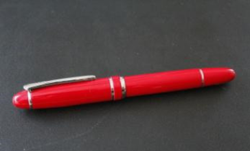 姓名为什么不能用红色