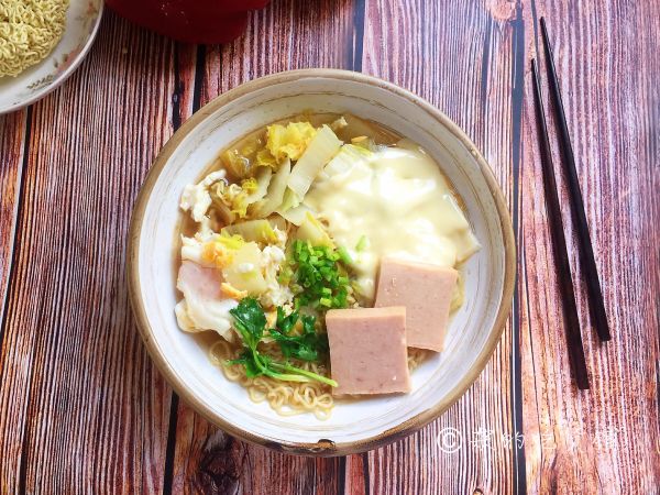 一碗有腔调的方便面