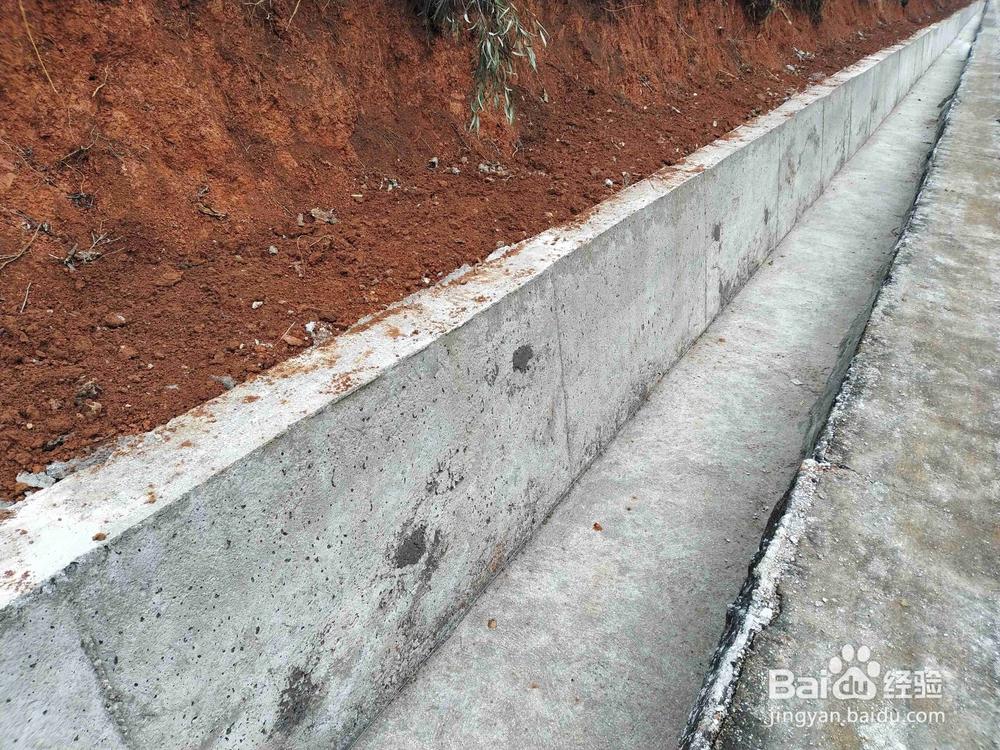 侧沟水害整治混凝土灌注详细施工流程及方法