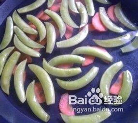 看着舒服才能吃得舒服——清脆爽口的双耳炒素