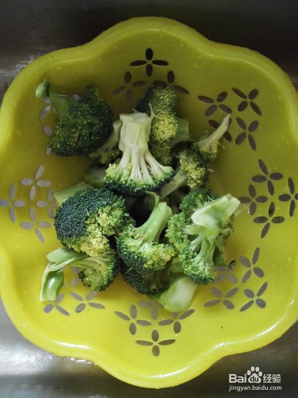 如何做好一顿自制素菜火锅的准备工作