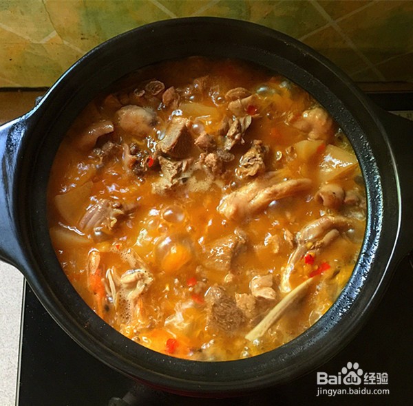 如何做出好吃的砂锅鸭肉煲