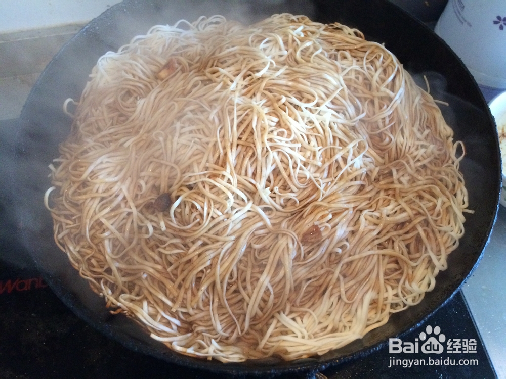 豆芽瘦肉蒸面条的做法