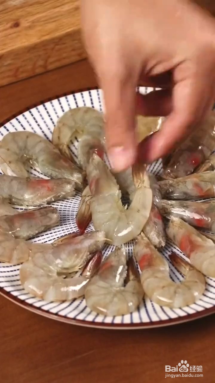 如何制作油焖大虾