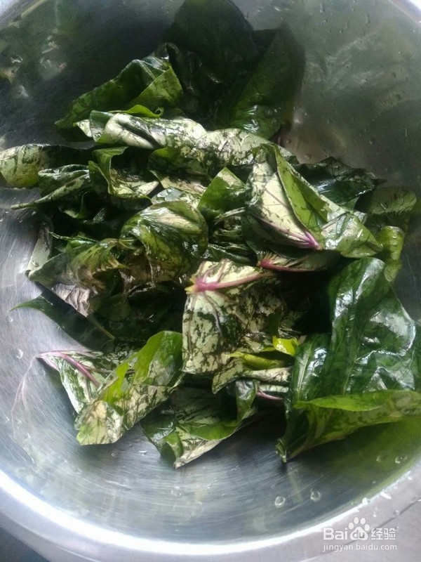 如何制作地瓜叶虾酱炒鸡蛋