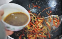 过年回家做 家常菜 鱼香肉丝