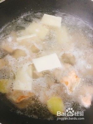 三文鱼豆腐汤的做法