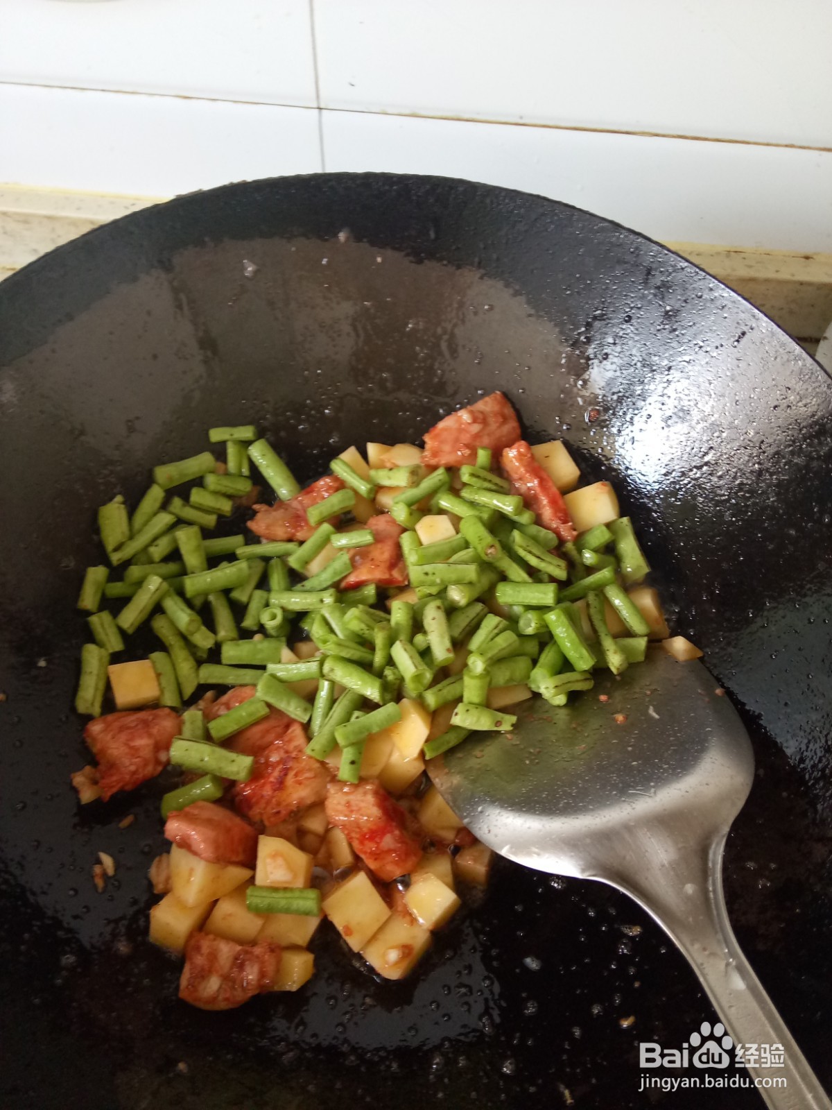 豆角土豆鸡胸肉焖饭