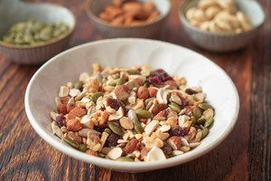 紫薯黑芝麻软欧包的做法