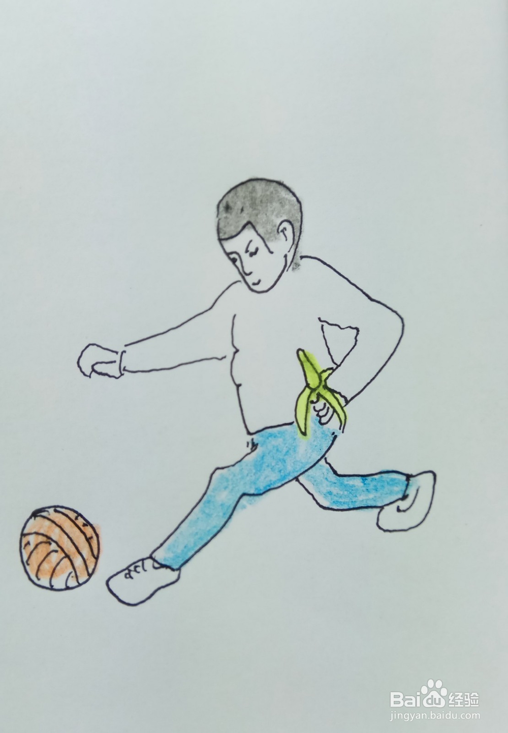 怎样画儿童简笔画快步奔跑着玩球的小孩？